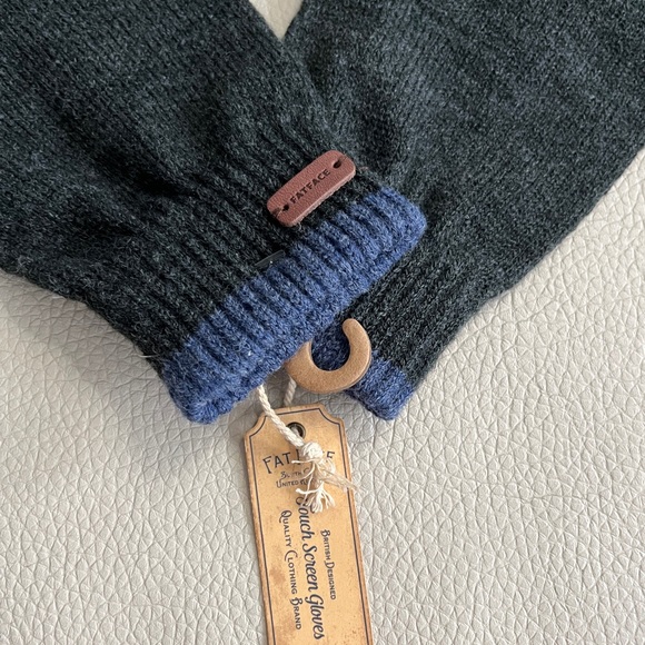 NWT - Fat Face Adult Touchscreen Knit Gloves - Picture 2 of 6